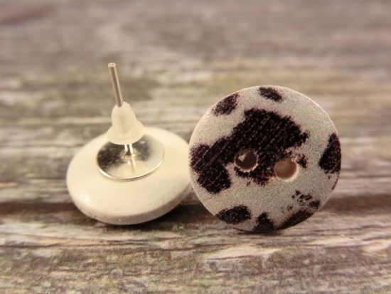 Preview: Kuh Holz Knopf Ohrstecker schwarz weiß Muster cow